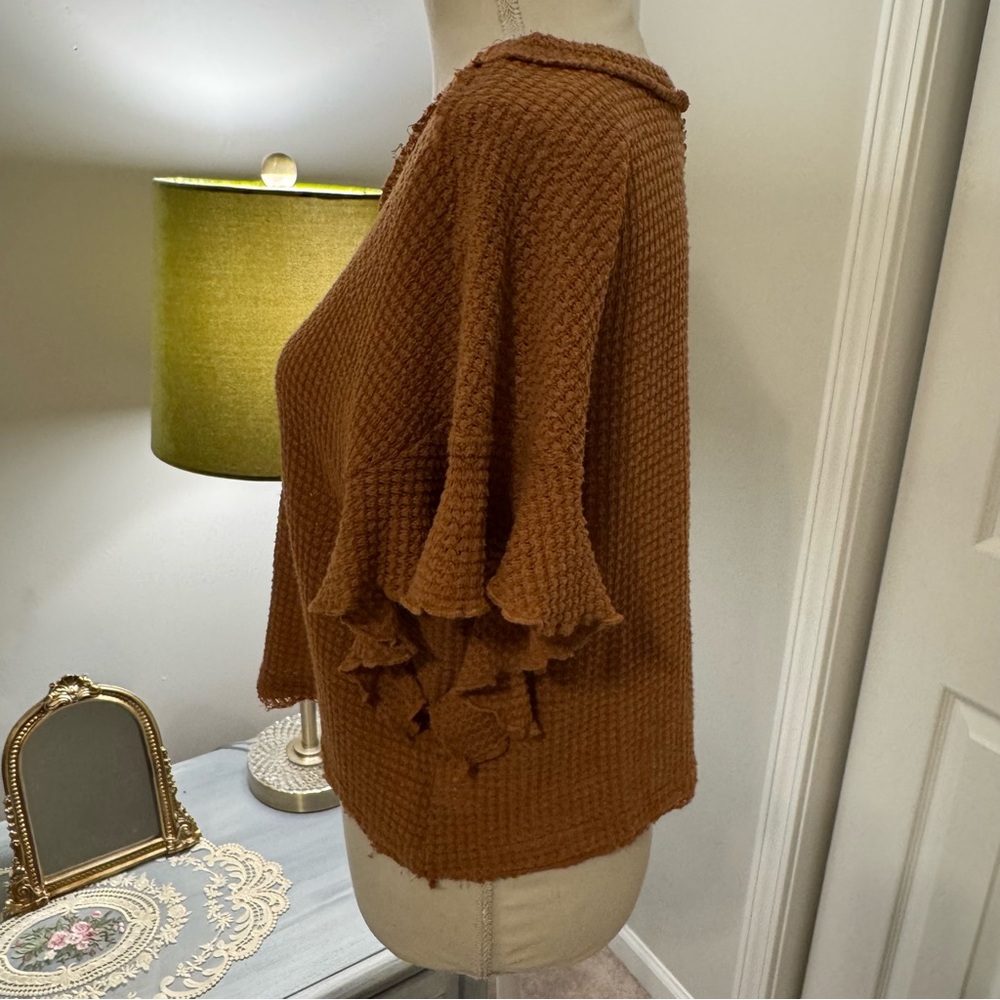 Love Riche Rust Flutter Sleeve Crop Top - Size Small - Picture 3 of 7